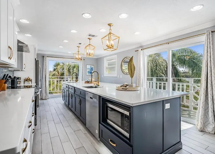 Heated Pool Waterfront Boat Slip Pets Games 7br * Clearwater Beach