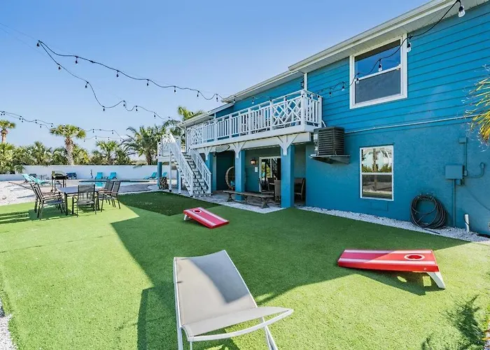Heated Pool Waterfront Boat Slip Pets Games 7br Holiday home *