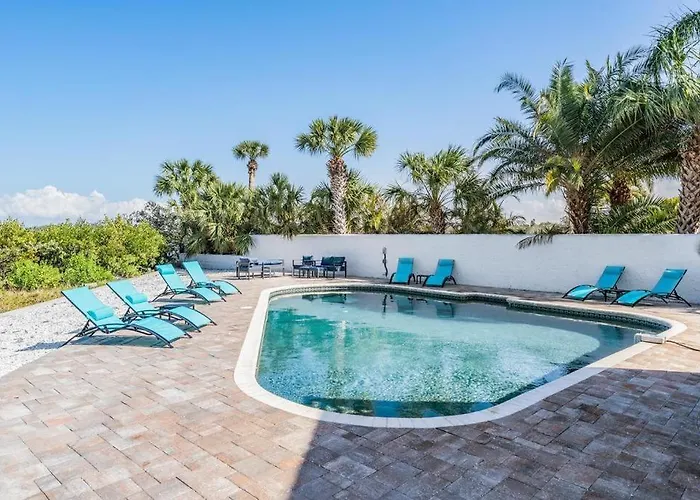 Heated Pool Waterfront Boat Slip Pets Games 7br Holiday home Clearwater Beach