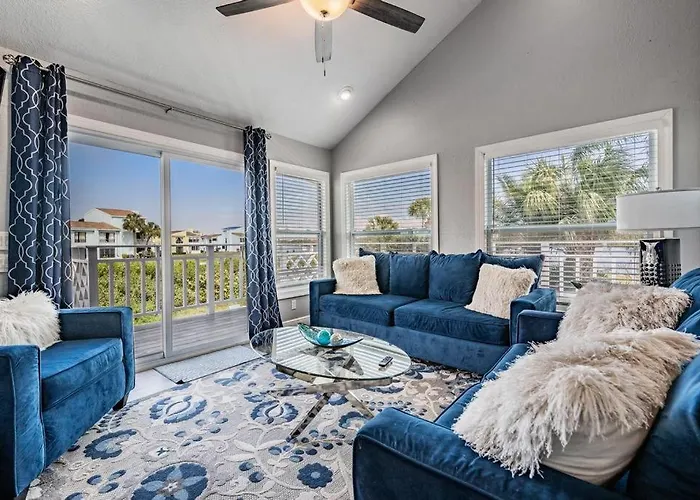Heated Pool Waterfront Boat Slip Pets Games 7br Holiday home Clearwater Beach