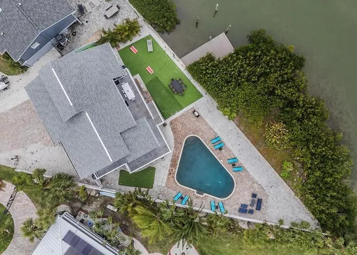Heated Pool Waterfront Boat Slip Pets Games 7br * Clearwater Beach